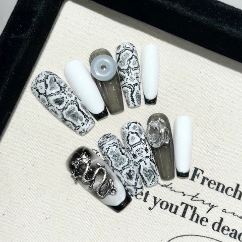 Gothic Snake Skin Long Coffin Press On Nails With 3D Silver Dragon Charm Rhinestone Dark Style Cool Girl False Nails