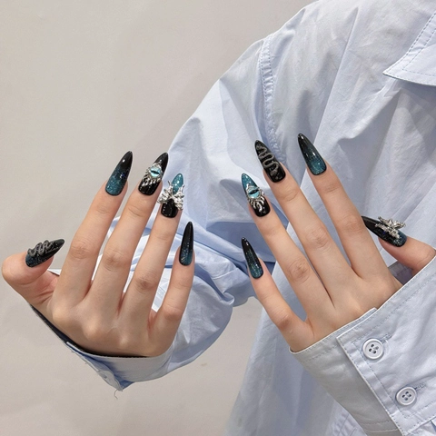 Uñas Postizas de Presión Hechas a Mano Gótico Verde Oscuro Ojo de Gato Con Dijes 3D Serpiente Mariposa Plata Stiletto Largas