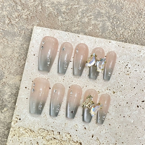 Handgefertigte Sarg Künstliche Nägel Farbverlauf Französisch Katzenauge Lange Falsche Nägel Mit 3D Schmetterling Strass Luxus Damen