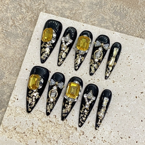 Unghie Finte di Lusso Fatte a Mano Nero Lucido Con Zirconia Gialla Foglia d Oro Fiocco Strass Stiletto per Donna
