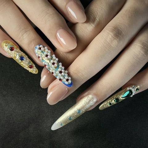 Faux Ongles à Coller Artisanat de Luxe Style Cour Amande Longue Avec Künstliche Perles Strass Gemmes Reliefs pour Femmes