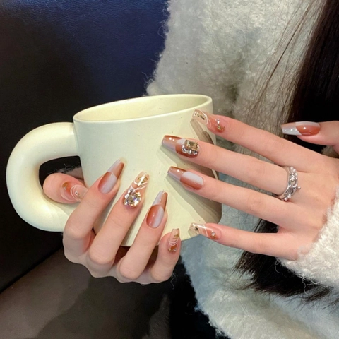 Unghie a Pressione Fatte a Mano Lusso Bara Sfumato Ambra Caramello Strass Perla Artificial Eleganti Unghie Finte Donna