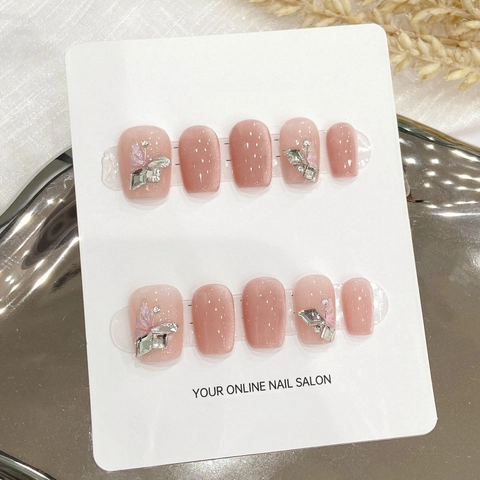 Unghie Finte Autoadesive Fatte a Mano Occhio di Gatto Aurora Con Farfalla 3D Strass Rosa Corte Trapezoidali Set