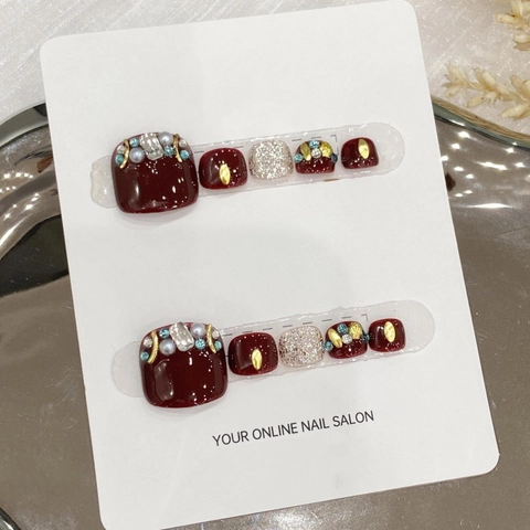 Handgemaakte Wijnrode Kunstnagels voor Tenen Met Strass Kunstparels Zilveren Glitter Luxe Pedicure voor Dames