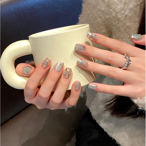 Unghie Finte Occhio di Gatto Verde Menta Con Strass Künstliche Perle Design a Rilievo Bara Media per Donna Gioielli