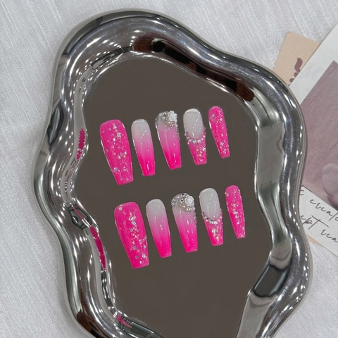 Uñas Postizas Ataúd Extra Largas Hechas a Mano Degradado Rosa Blanco Flores 3D Strass Uñas Elegantes Para Mujeres Fiesta Belleza