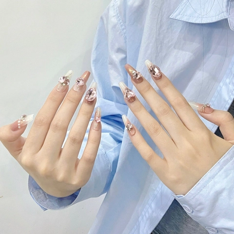 Handgefertigt Rosa Farbverlauf Künstliche Nägel Elegant Herz Strass Künstliche Perle Sarg Falsche Nägel Für Damen Dekorativ Täglich Hochzeit Kunst