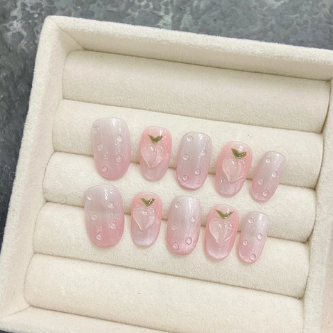 Unghie Finte da Incollare Pesca Rosa Fatte a Mano Con Gocce d'Acqua 3D Sfumate Occhio di Gatto Corte Tonde Set per Donna