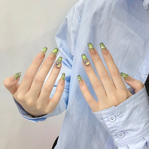Unghie Finte a Pressione Fatte a Mano Verde Occhio di Gatto Sfumato Lunghe a Bara Con Strass Kit Colla per Manicure Donna