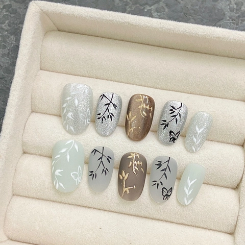 Uñas Postizas Hechas a Mano Estilo Chino Patrón Bambú Verde Mariposa Hoja Pintadas a Mano Cortas Redondas Mujer