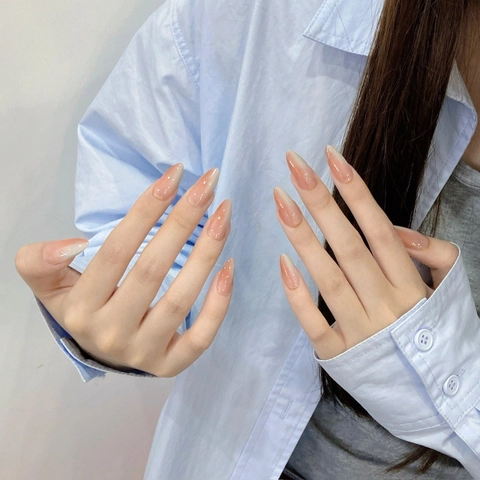 Handgefertigt UV Gel Nägel Zum Aufkleben Nude Rosa Farbverlauf Mandel Sarg Form Wiederverwendbare Künstliche Nägel Damen