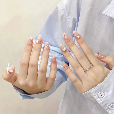 Faux Ongles à Presser Faits à la Main Rose Nœud Avec Strass Cœur Kit d'Ongles Élégants Style Français Ensemble de Manucure Décoratif Femme