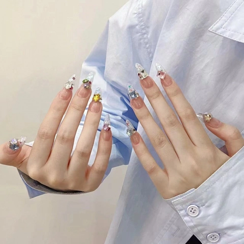 Unghie Finte Artigianali a Mandorla Lunga Con Strass Colorati 3D Glitter Stile Dopamina Unghie Finte per Donna Uso Quotidiano