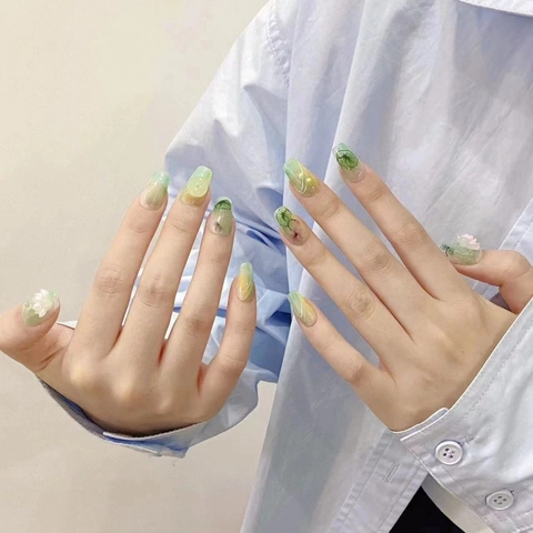 Faux Ongles Faits à la Main Style Chinois Lotus Peint à la Main Libellule Fleur 3D Dégradé Vert Trapèze Court Ongles