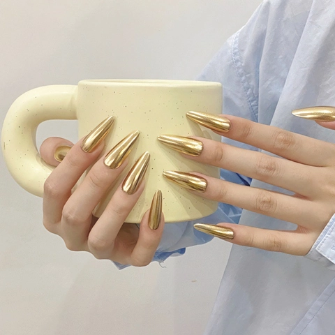 Luxus Gold Spiegel Metallisch Künstliche Fingernägel Lange Mandel Stiletto Form Handgefertigt Abnehmbare Nägel Damen Schmuck