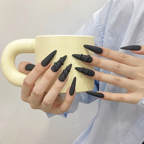 Unghie Finte Artigianali Nero Opaco 3D Serpente Stile Gotico Mandorla Lunga Unghie Artificiali da Donna Moda Manicure