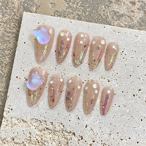 Set di Unghie Finte Dreamy Mermaid Fatto a Mano Rosa Nudo a Mandorla Farfalla 3D Cuore Perla Artificiale Strass Unghie