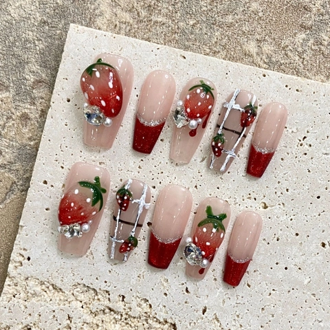 Handmade Strawberry Press On Nails Long Coffin Shape With Artificial Pearl Rhinestones Sweet Fashion Resin False Nails For Women