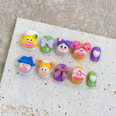 Faux Ongles à Presser Faits Main 3D Stéréoscopiques Fille Bouche Saucisse Dessin Animé Mignon Réutilisables en Résine pour Femmes