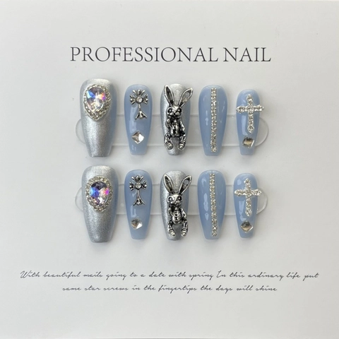 Unghie Finte a Pressione Fatte a Mano Forma a Bara Con Coniglio 3D Croce Strass Blu Argento Stile Punk Y2K Donna