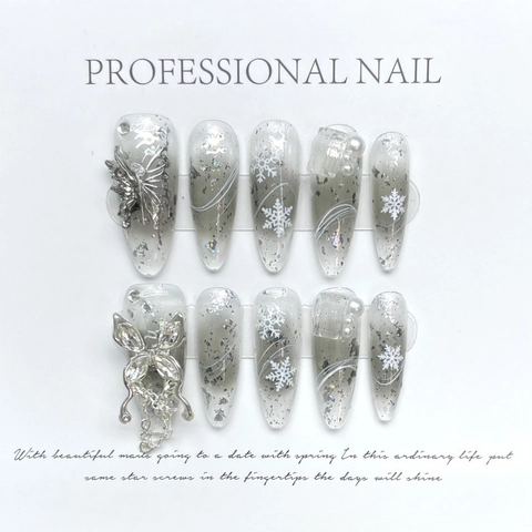 Handmade Press On Nails Silver Butterfly Y2K Glitter Rhinestone Artificial Pearl Artificial Nail Art Set For Women