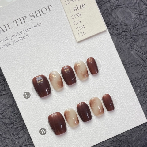 Handmade Maillard Caramel Amber Press On Nails Marble Smudge Short Square Fake Nails With Rhinestone Artificial Pearl Decors