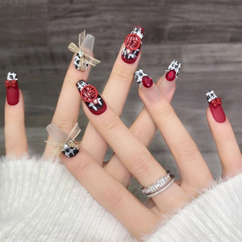 Handgemaakte Plaknagels in Tweed Stijl Met 3D Strik Parel Strass Rode Matte Kunstnagels Voor Dames Nieuwjaar