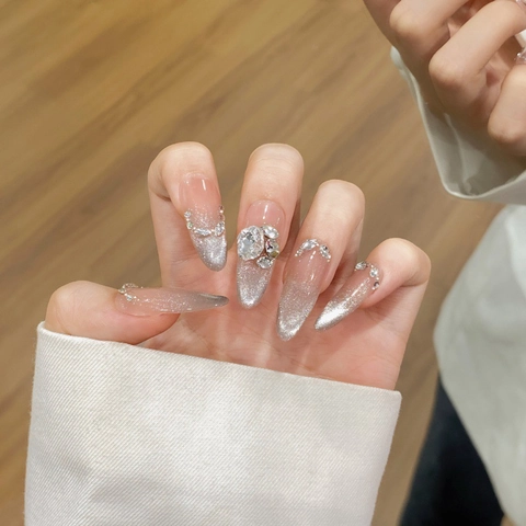 Unghie Finte Artigianali Cat Eye A Pressione Mandorla Lunga Lusso Con Strass Francese Nude Argento Per Donna Matrimonio Festa