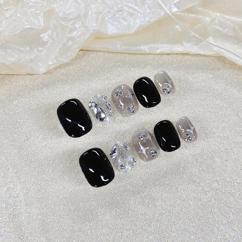 Handgefertigte Schwarze Glitzer Press On Nägel Dark Cool Stil Silber Stern Strass Glänzende Kurze Rund Eckige Falsche Nägel