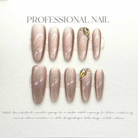 10-Piece Handmade Champagne Gold Cat Eye Press On Nails Long Almond False Nails With Rhinestones For Women Nail Art