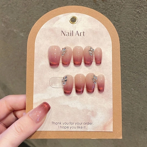 Unghie Finte a Pressione Artigianali Sfumate Rosa Marrone Occhio di Gatto Con Strass Eleganti Corte Forma a Bara Manicure Donna