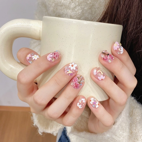 Unghie Finte a Pressione Floreali Fatte a Mano Rilievo 3D Rosa Margherita Dipinte a Mano Unghie Corte Tonde per Donna Gioielli
