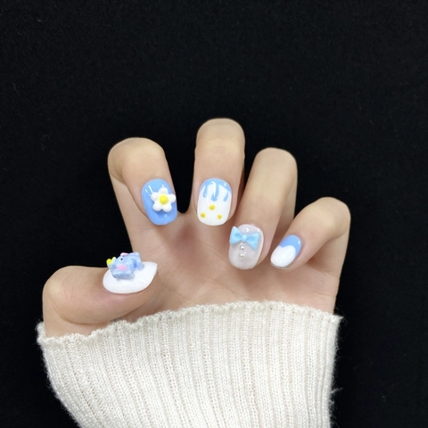 Unghie Finte a Pressione 3D Cartone Animato Animali Fiori Fatte a Mano Blu Bianco Fiocco Resina per Donna Decorazione Quotidiana