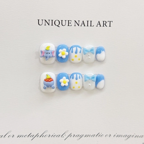 Unghie Finte a Pressione 3D Cartone Animato Animali Fiori Fatte a Mano Blu Bianco Fiocco Resina per Donna Decorazione Quotidiana