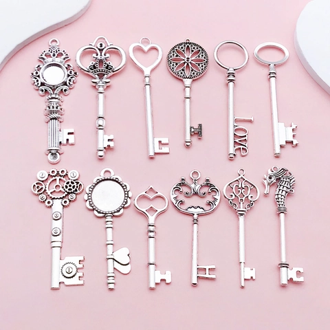 Vintage Antiek Zilver Zinklegering Sleutel Hangers Voor DIY Sieraden Maken Hart Kroon Zeepaardje Steampunk Tandwiel Accessoires