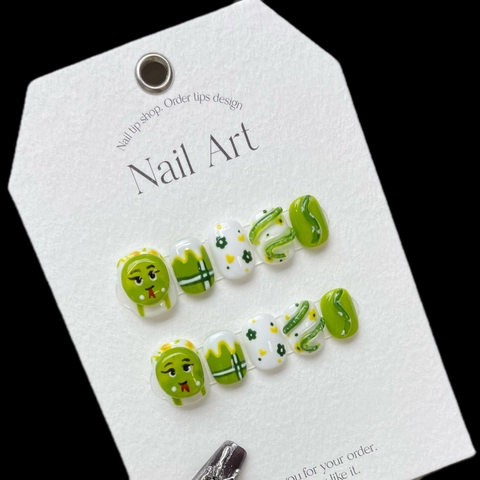 Uñas Postizas 3D Hechas a Mano Serpiente Cuadros Verdes Dibujos Animados Serpiente del Zodiaco 10 Piezas Juego de Manicura Reutilizable