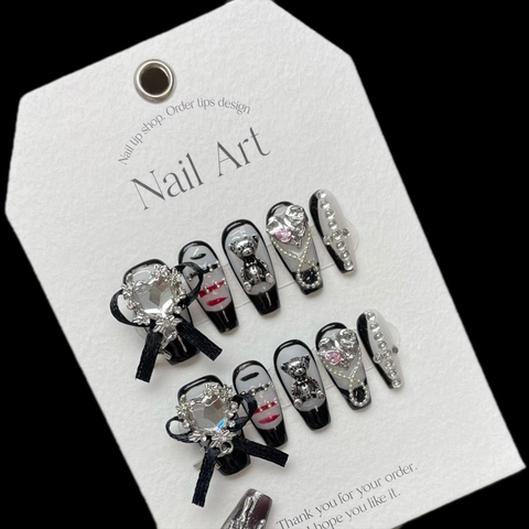 Unghie Finte a Pressione Fatte a Mano Lusso Nero Bianco Fiocco Cuore Zirconia Orso Metallo Bara Lunga Gotico Moda per Donna