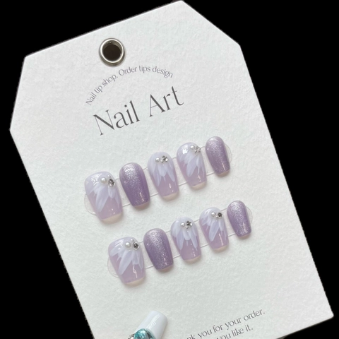 Handgefertigte Lavendelviolette Gänseblümchen Nägel Zum Aufdrücken Superkurze Sargform Glitzer Künstliche Perlen Kunst Künstliche Nägel