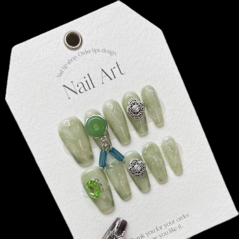 Stile Antico Cinese Verde Giada Argento Fuso Fatto a Mano Unghie Finte Lusso Smeraldo Nappina Decorazione Donna Unghie