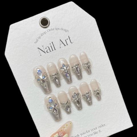 Unghie Finte Aurora delle Fate Fatte a Mano Bianco Scintillante Strass Fiore Fiocco Forma Bara Lunga per Donna