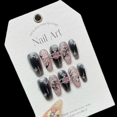 Handgefertigte Y2K Punk Press-On Nägel Katzenauge Effekt Saturn Orbit Planet Design Strass Sterne Flamme Rosa Schwarz Kunstnägel