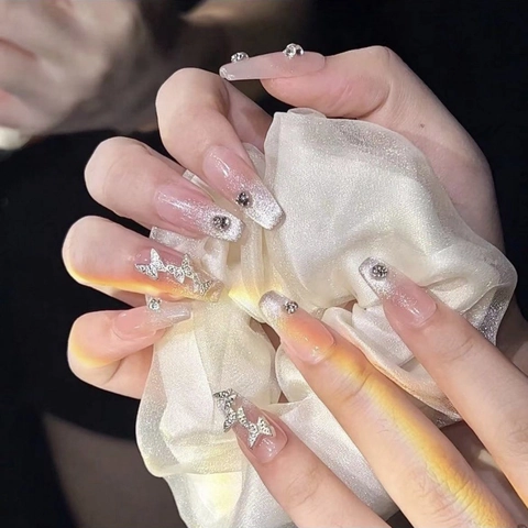 Handmade Cat Eye Butterfly Press-on Nails Nude Gradient Silver Glitter Rhinestone Coffin Shape Reusable False Nails For Women