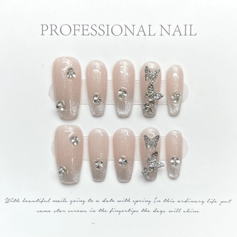 Handmade Cat Eye Butterfly Press-on Nails Nude Gradient Silver Glitter Rhinestone Coffin Shape Reusable False Nails For Women