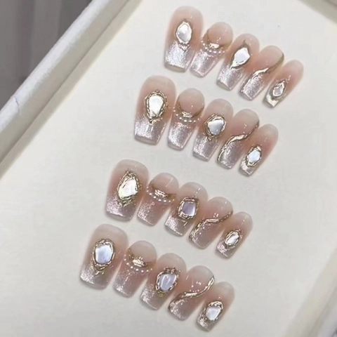 Unghie Finte Artigianali Occhio di Gatto Con Perla Artificiale Strass Rosa Nudo Argento Francese Lusso per Donna