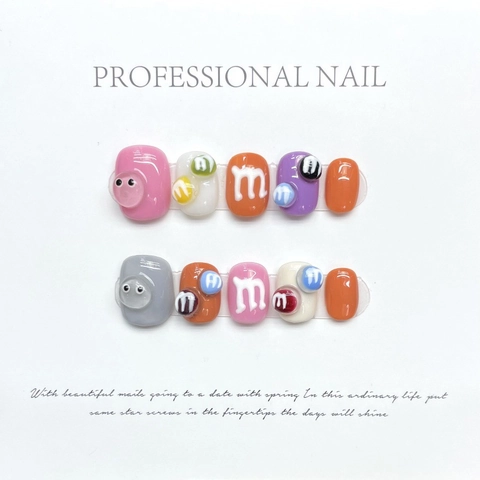 Uñas Postizas Hechas a Mano Coloridas 3D Dibujos Animados Estilo Dopamina Cortas Redondas para Mujer Decoración Diaria