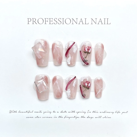 Unghie Finte Artigianali Barocco Rosa Marmo Unghie a Pressione Lunghe Bara Opaco Rilievo 3D Decorazione Strass Unghie Indossabili