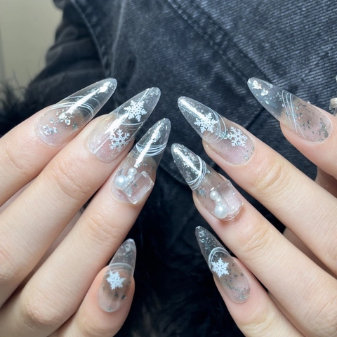 Handmade Press On Nails Silver Butterfly Y2K Glitter Rhinestone Artificial Pearl Artificial Nail Art Set For Women
