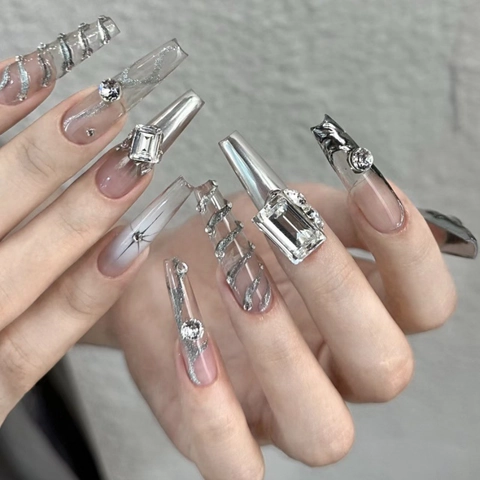 Handmade Press On Nails Silver Y2K Metal Rhinestone Long Coffin Artificial Fake Nails Set For Women Nail Art Decoration