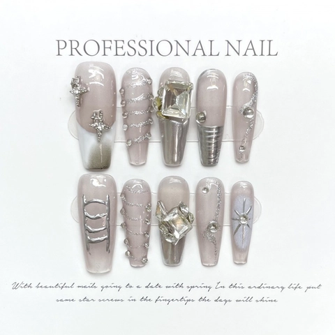 Handmade Press On Nails Silver Y2K Metal Rhinestone Long Coffin Artificial Fake Nails Set For Women Nail Art Decoration