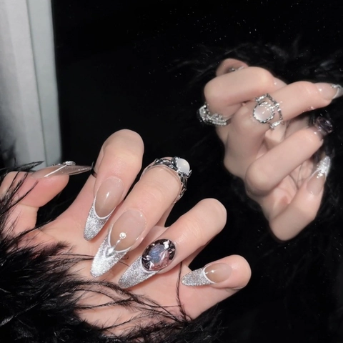 Handmade Luxury Airbrush Cat Eye Press On Nails Long Almond Shaped French Tip Silver Glitter Rhinestone Inlaid Decor For Women
